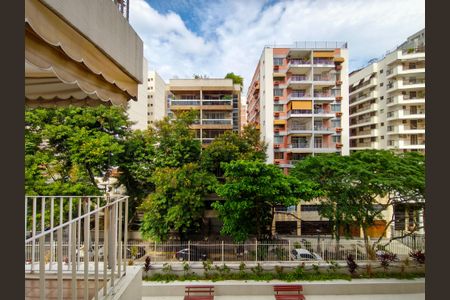 Apartamento à venda com 80m², 2 quartos e 1 vagaÁrea de Serviço