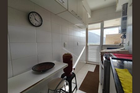 Apartamento à venda com 75m², 2 quartos e 2 vagasCozinha
