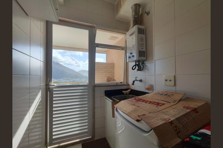 Apartamento à venda com 75m², 2 quartos e 2 vagasCozinha/Área de Serviço