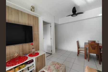 Apartamento à venda com 75m², 2 quartos e 2 vagasSala