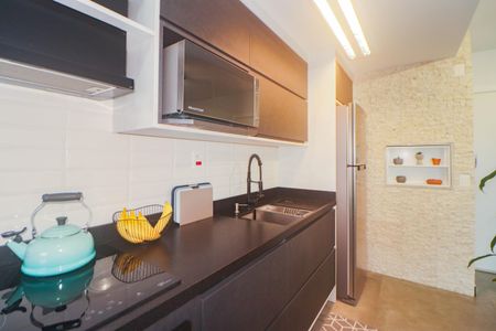 Apartamento à venda com 51m², 2 quartos e 1 vaga Apartamento à venda com 51m², 2 quartos e 1 vagaCozinha e Área de Serviço