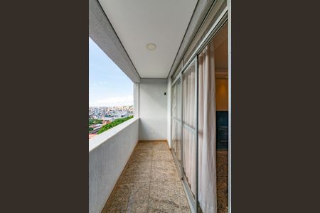 Apartamento para alugar com 135m², 3 quartos e 1 vagaVaranda da Sala