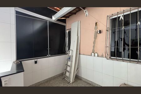 Casa à venda com 250m², 3 quartos e 2 vagas Casa à venda com 250m², 3 quartos e 2 vagasÁrea Externa
