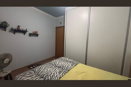 Casa à venda com 250m², 3 quartos e 2 vagas Casa à venda com 250m², 3 quartos e 2 vagasQuarto 3