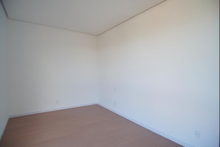 Apartamento à venda com 90m², 3 quartos e 2 vagas Apartamento à venda com 90m², 3 quartos e 2 vagasSuíte