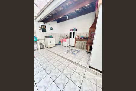 Casa à venda com 178m², 3 quartos e 6 vagas