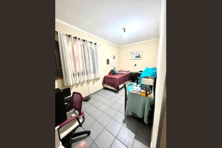 Casa à venda com 178m², 3 quartos e 6 vagas