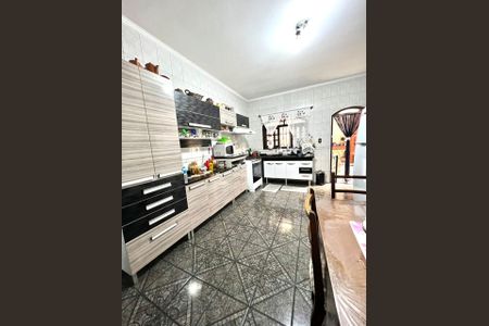 Casa à venda com 178m², 3 quartos e 6 vagas