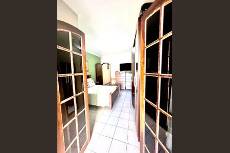 Casa à venda com 178m², 3 quartos e 6 vagas