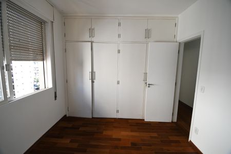 Apartamento para alugar com 140m², 3 quartos e 2 vagasQuarto 2