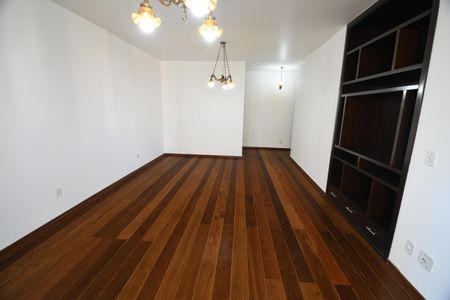 Apartamento para alugar com 140m², 3 quartos e 2 vagasSala