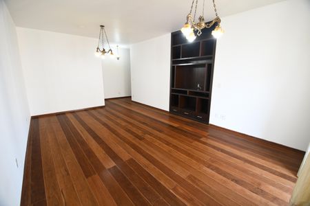 Apartamento para alugar com 140m², 3 quartos e 2 vagasSala