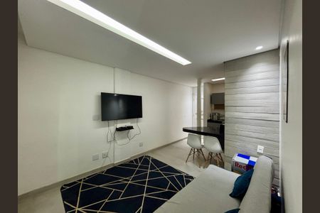 Sala de apartamento à venda com 1 quarto, 40m² em Leblon, Rio de Janeiro