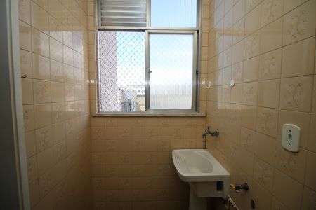 Apartamento à venda com 70m², 2 quartos e 1 vagaÁrea de Serviço