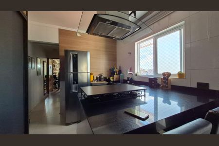 Apartamento à venda com 64m², 2 quartos e 1 vagaCozinha 