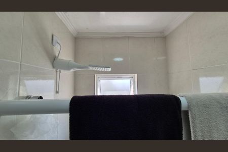 Apartamento à venda com 64m², 2 quartos e 1 vagaBanheiro da suíte 