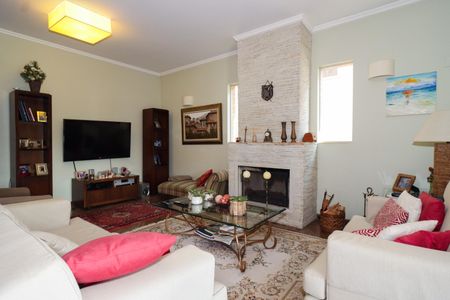 Casa à venda com 500m², 4 quartos e 3 vagasSala