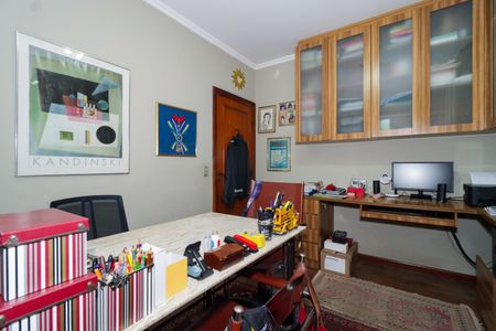 Casa à venda com 500m², 4 quartos e 3 vagasEscritório