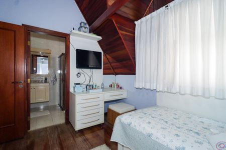 Casa à venda com 500m², 4 quartos e 3 vagasSuíte 2