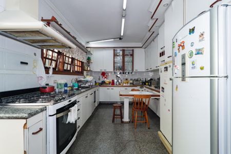 Casa à venda com 500m², 4 quartos e 3 vagasCozinha