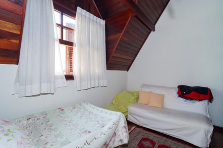 Casa à venda com 500m², 4 quartos e 3 vagasQuarto 2