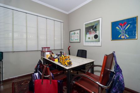 Casa à venda com 500m², 4 quartos e 3 vagasEscritório