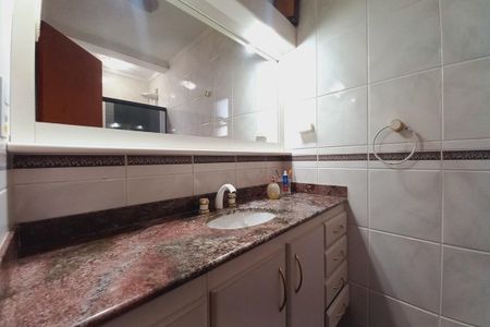 Apartamento para alugar com 256m², 4 quartos e 3 vagasBanheiro da Suíte