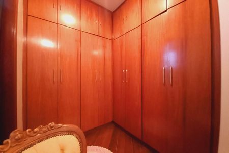 Apartamento para alugar com 256m², 4 quartos e 3 vagasCloset da suíte