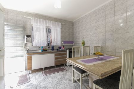 Casa à venda com 70m², 2 quartos e 2 vagas Casa à venda com 70m², 2 quartos e 2 vagasCozinha