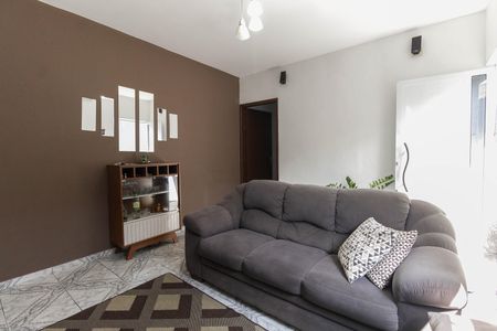 Casa à venda com 70m², 2 quartos e 2 vagas Casa à venda com 70m², 2 quartos e 2 vagasSala
