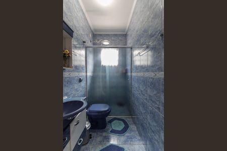 Casa à venda com 70m², 2 quartos e 2 vagas Casa à venda com 70m², 2 quartos e 2 vagasBanheiro da Suíte