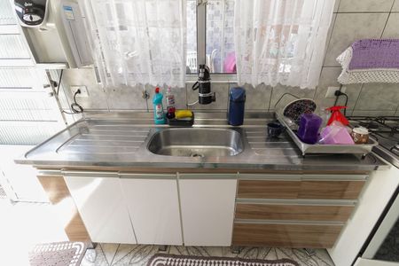 Casa à venda com 70m², 2 quartos e 2 vagas Casa à venda com 70m², 2 quartos e 2 vagasCozinha