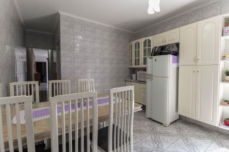 Casa à venda com 70m², 2 quartos e 2 vagas Casa à venda com 70m², 2 quartos e 2 vagasCozinha