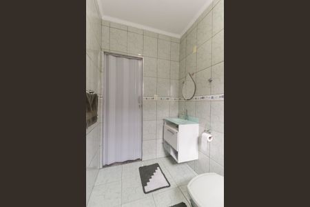 Casa à venda com 70m², 2 quartos e 2 vagas Casa à venda com 70m², 2 quartos e 2 vagasBanheiro Social