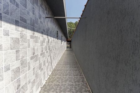 Casa à venda com 70m², 2 quartos e 2 vagas Casa à venda com 70m², 2 quartos e 2 vagasCorredor Externo