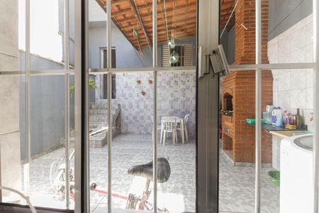 Casa à venda com 70m², 2 quartos e 2 vagas Casa à venda com 70m², 2 quartos e 2 vagasVista da Cozinha