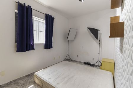 Casa à venda com 70m², 2 quartos e 2 vagas Casa à venda com 70m², 2 quartos e 2 vagasQuarto 1