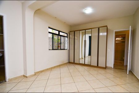 Apartamento para alugar com 110m², 3 quartos e 1 vaga Apartamento para alugar com 110m², 3 quartos e 1 vagaSuíte