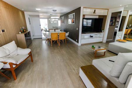 Apartamento à venda com 125m², 3 quartos e 2 vagasSala