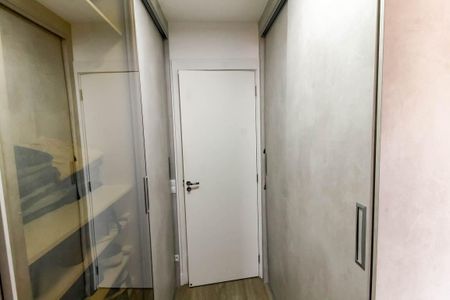 Apartamento à venda com 125m², 3 quartos e 2 vagasSuíte 2 - armários