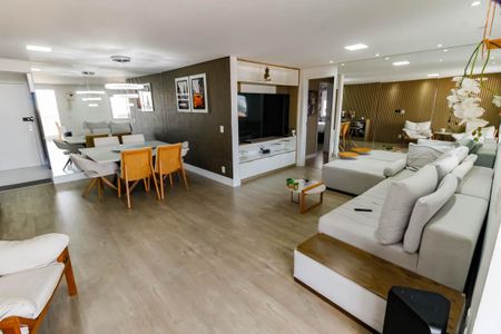 Apartamento à venda com 125m², 3 quartos e 2 vagasSala