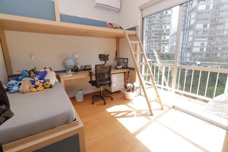 Apartamento para alugar com 150m², 5 quartos e 2 vagas Apartamento para alugar com 150m², 5 quartos e 2 vagasQuarto 1