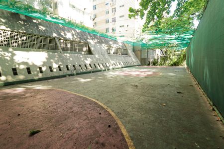 Apartamento para alugar com 150m², 5 quartos e 2 vagas Apartamento para alugar com 150m², 5 quartos e 2 vagasÁrea comum