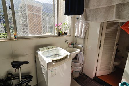 Apartamento para alugar com 150m², 5 quartos e 2 vagas Apartamento para alugar com 150m², 5 quartos e 2 vagasLavanderia