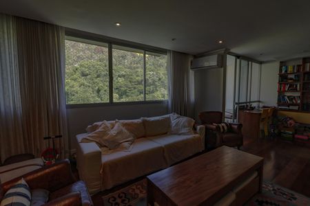 Apartamento para alugar com 150m², 5 quartos e 2 vagas Apartamento para alugar com 150m², 5 quartos e 2 vagasSala