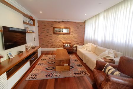 Apartamento para alugar com 150m², 5 quartos e 2 vagas Apartamento para alugar com 150m², 5 quartos e 2 vagasSala
