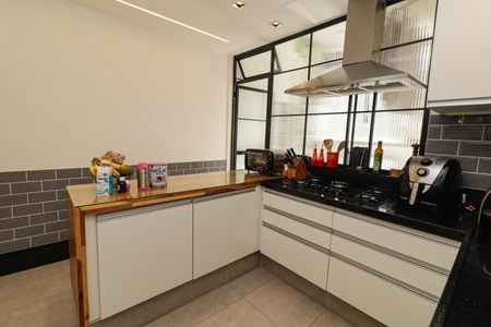 Apartamento para alugar com 150m², 5 quartos e 2 vagas Apartamento para alugar com 150m², 5 quartos e 2 vagasCozinha