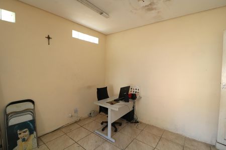 Casa à venda com 341m², 3 quartos e 2 vagasQuarto