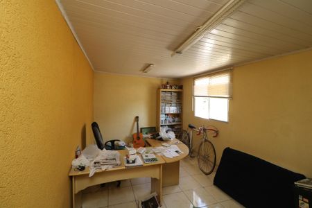 Casa à venda com 341m², 3 quartos e 2 vagasEscritório 2