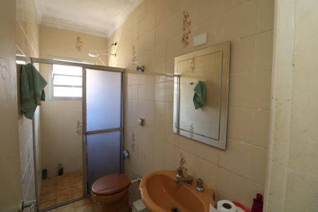 Casa à venda com 341m², 3 quartos e 2 vagasBanheiro